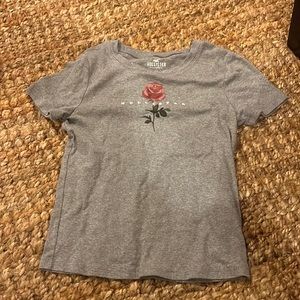 women xs hollister baby tee or crop whichever